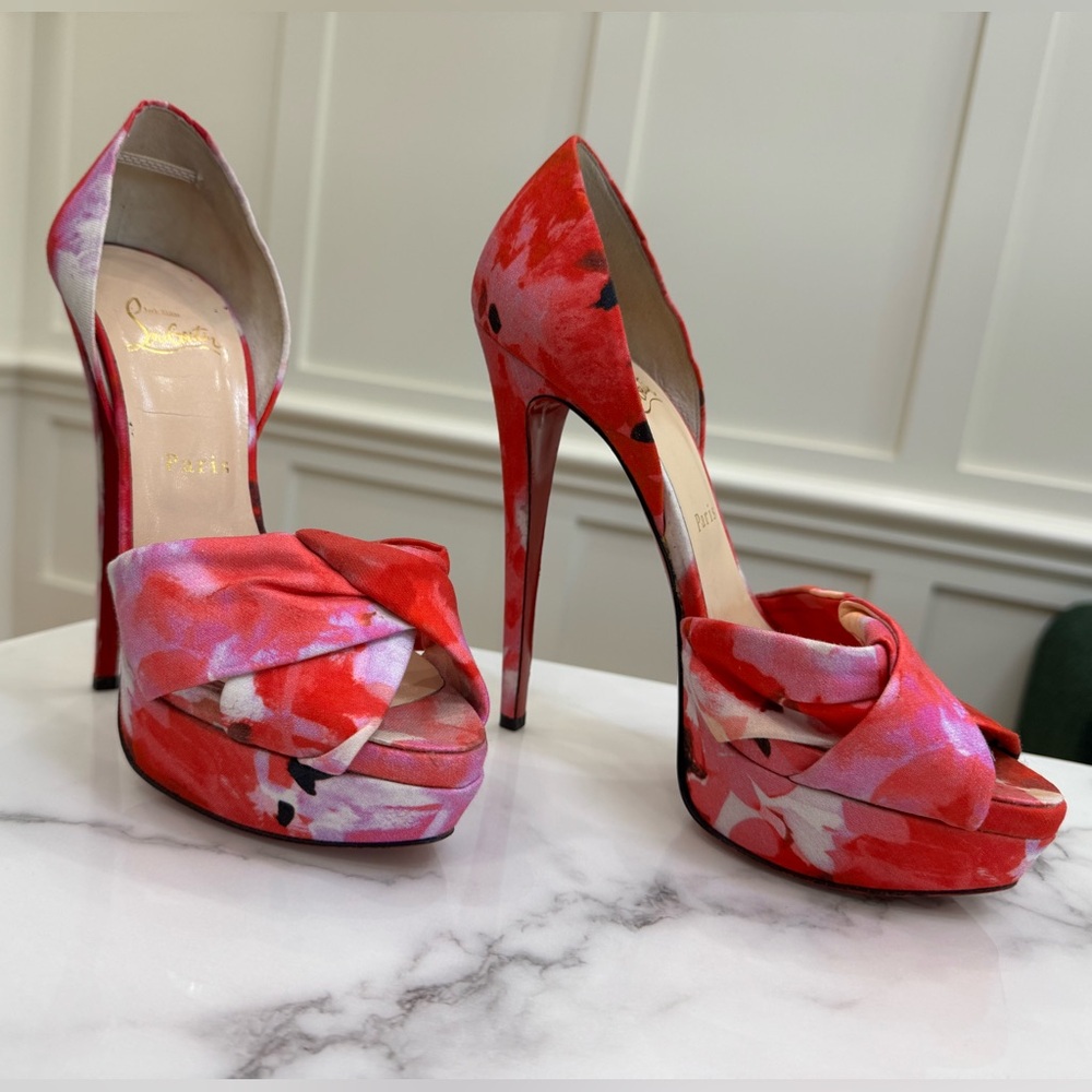 Christian Louboutin Volpi 150mm Popi Pump